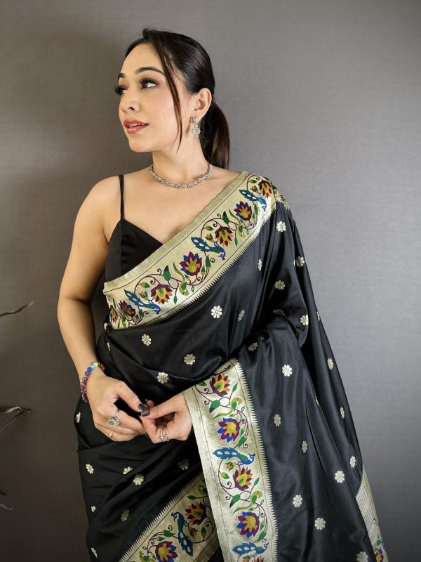 malhar Premium Silk Weaving Mayur Paithani wholesaler